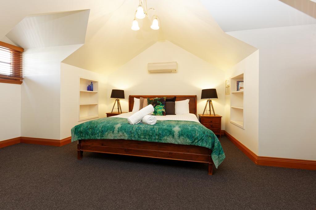 54 On Bank Hotel Port Fairy Eksteriør billede